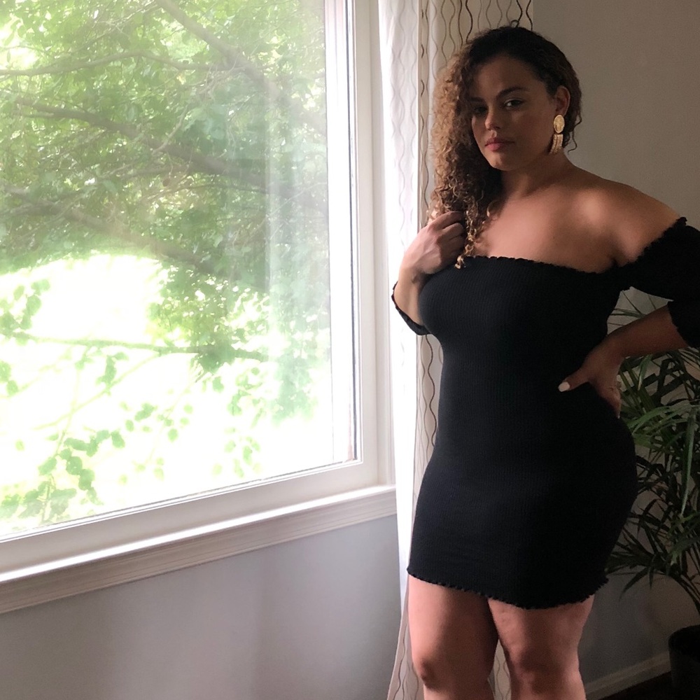 Black long sleeve dress